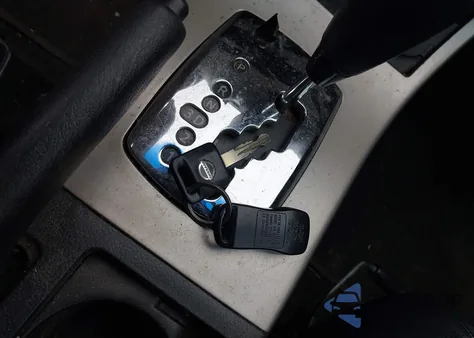 2005 Nissan Altima 2.5 S from USA, damaged, VIN 1N4AL11E85N495849